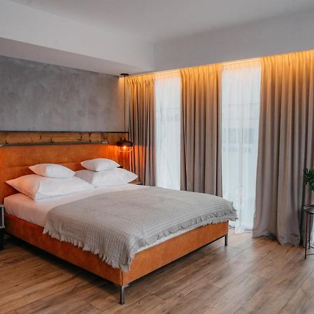 Sleep Well 1999 Hotell Tychy Exteriör bild