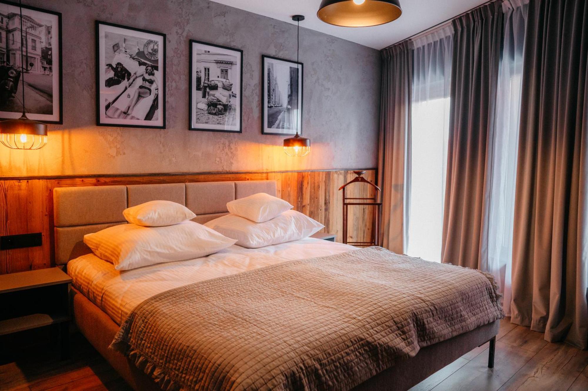 Sleep Well 1999 Hotell Tychy Exteriör bild